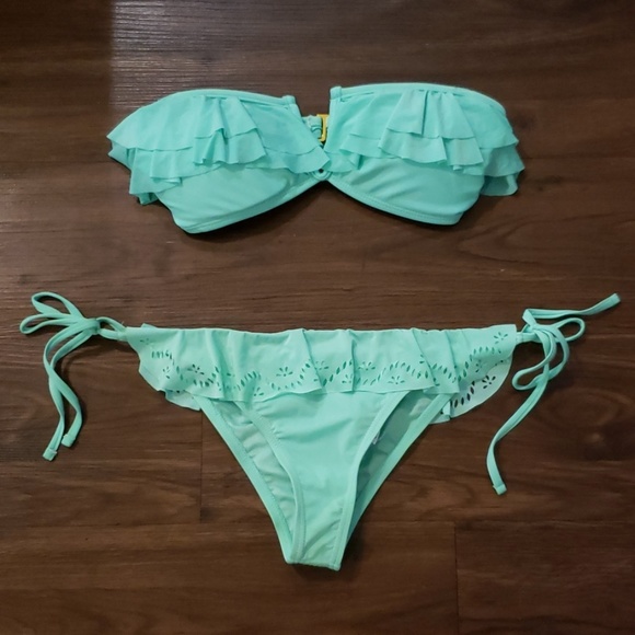 Forever 21 Other - Forever 21 bikini swimsuit mint green ruffle small Forever 21 Other - Forever 21 bikini swimsuit mint green ruffle small